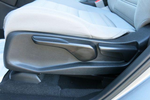 2017 Honda CR-V LX 2WD - 22926808 - 58