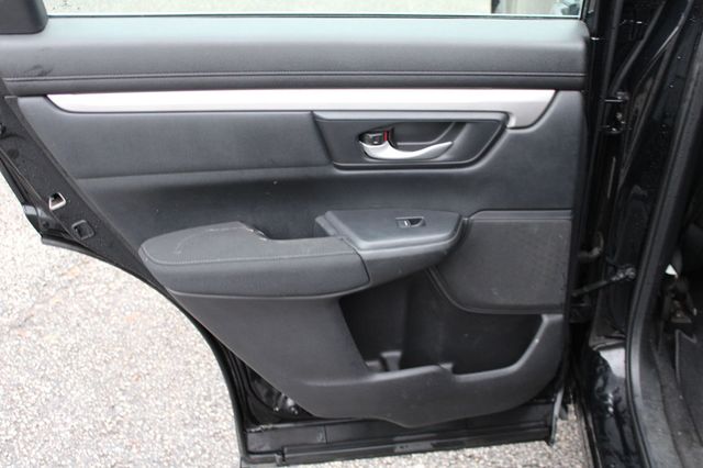 2017 Honda CR-V LX 2WD - 22955316 - 19