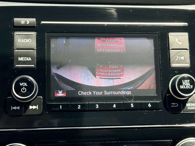 2017 Honda CR-V LX AWD - 23028718 - 30