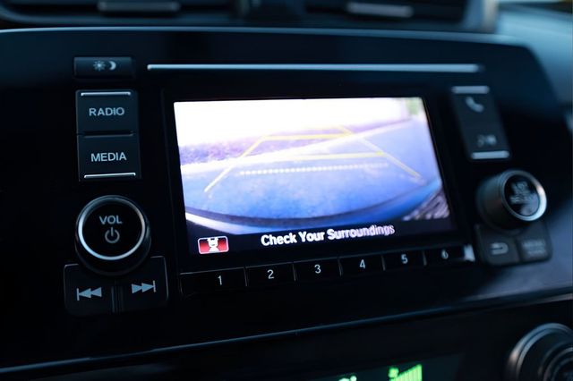 2017 Honda CR-V LX AWD - 23041077 - 29