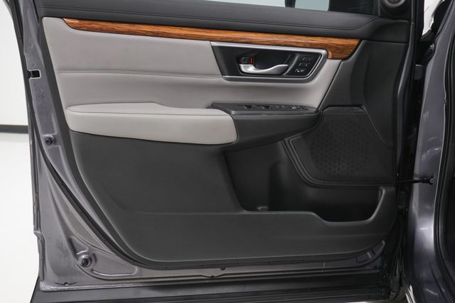 2017 Honda CR-V Touring 2WD - 22955236 - 12