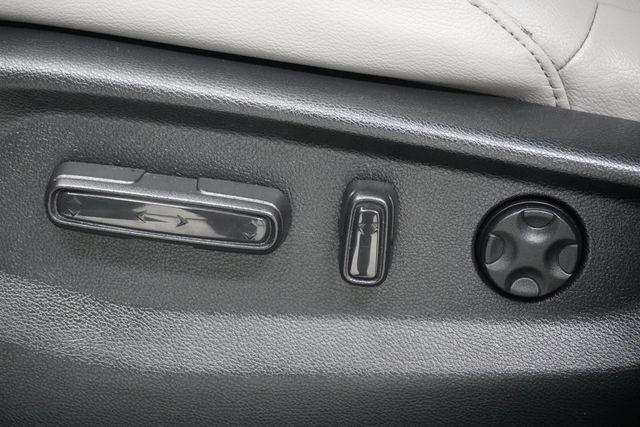 2017 Honda CR-V Touring 2WD - 22955236 - 13