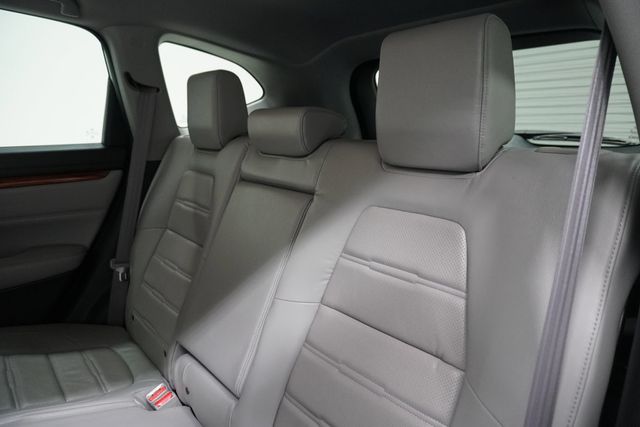 2017 Honda CR-V Touring 2WD - 23007728 - 10