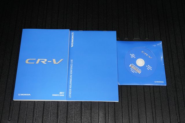 2017 Honda CR-V Touring 2WD - 23007728 - 24