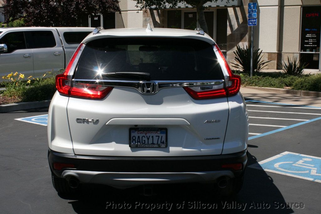 2017 Honda CR-V Touring AWD - 22458594 - 13