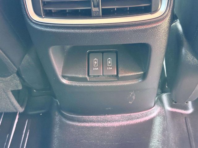 2017 Honda CR-V Touring AWD - 23027916 - 30