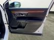 2017 Honda CR-V Touring AWD - 23027916 - 31