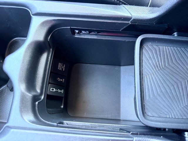 2017 Honda CR-V Touring AWD - 23027916 - 49