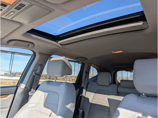 2017 Honda CR-V Touring AWD - 22964780 - 14