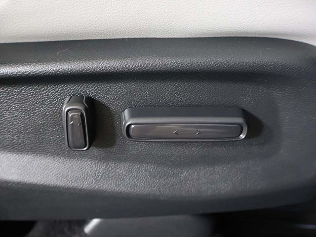 2017 Honda CR-V Touring AWD - 23078994 - 34