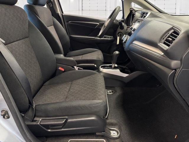 2017 Honda Fit LX CVT - 23099440 - 17