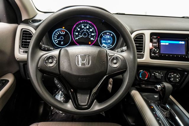 2017 Honda HR-V LX 2WD CVT - 23045891 - 11