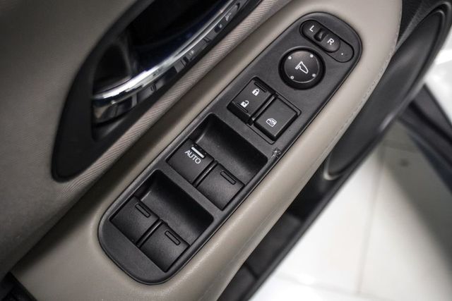 2017 Honda HR-V LX 2WD CVT - 23045891 - 16