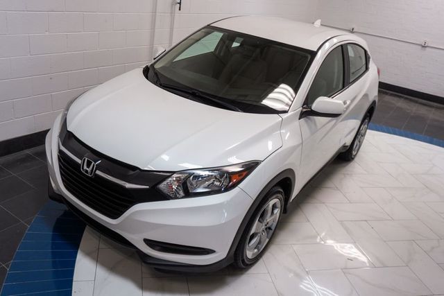 2017 Honda HR-V LX 2WD CVT - 23045891 - 33