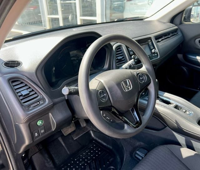 2017 Honda HR-V LX AWD CVT - 23006657 - 13