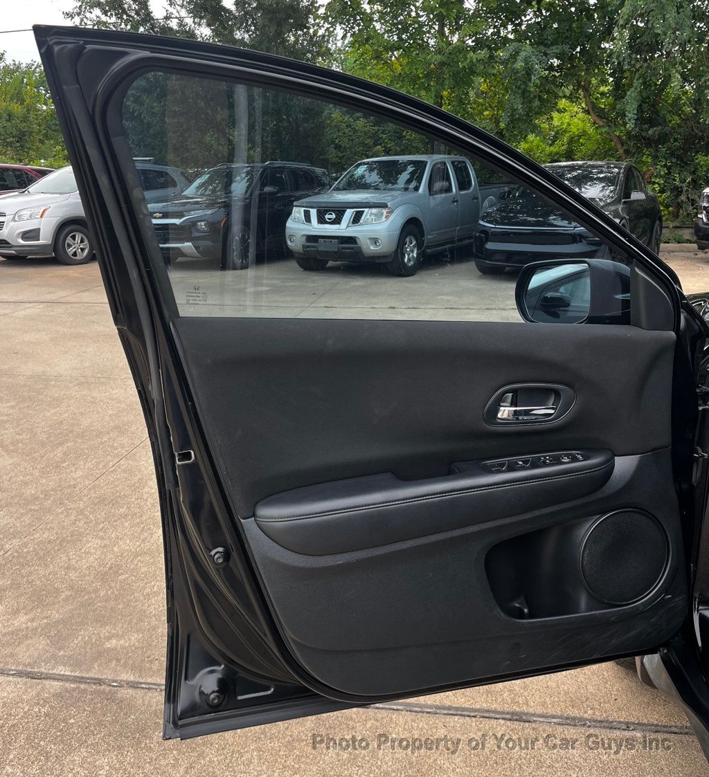 2017 Honda HR-V LX AWD CVT - 23083651 - 21