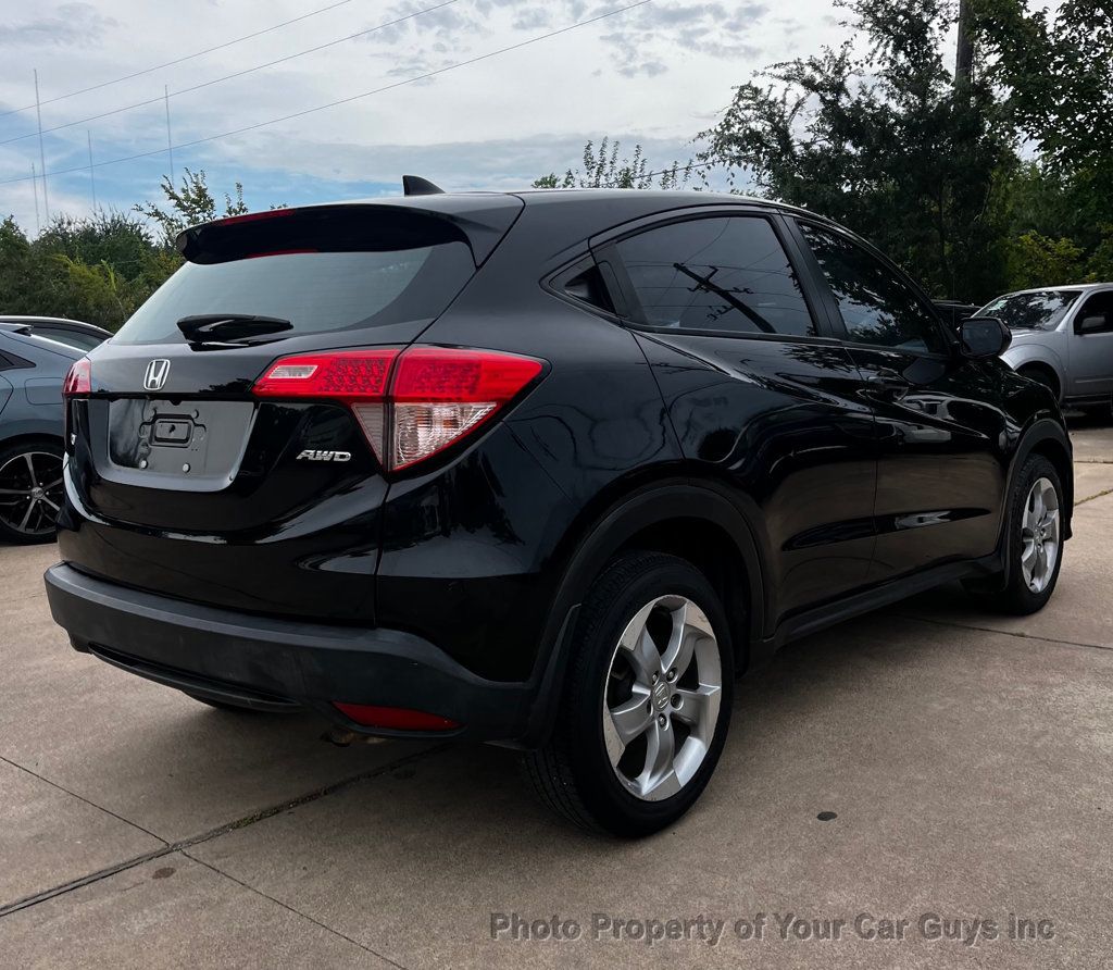 2017 Honda HR-V LX AWD CVT - 23083651 - 4