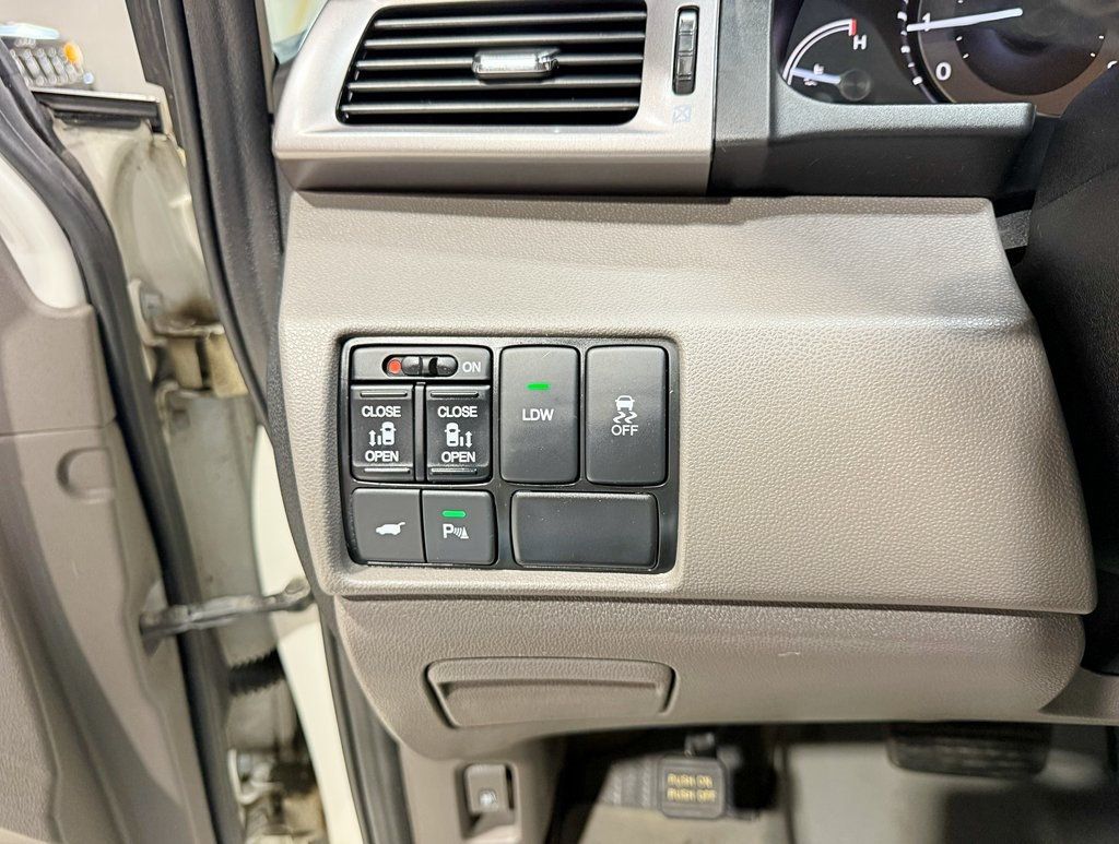 2017 Honda Odyssey  - 22961609 - 13