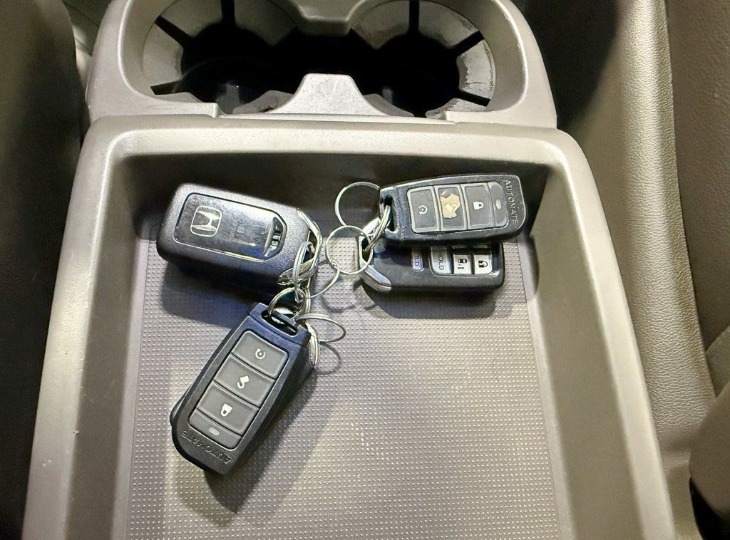 2017 Honda Odyssey  - 22961609 - 27