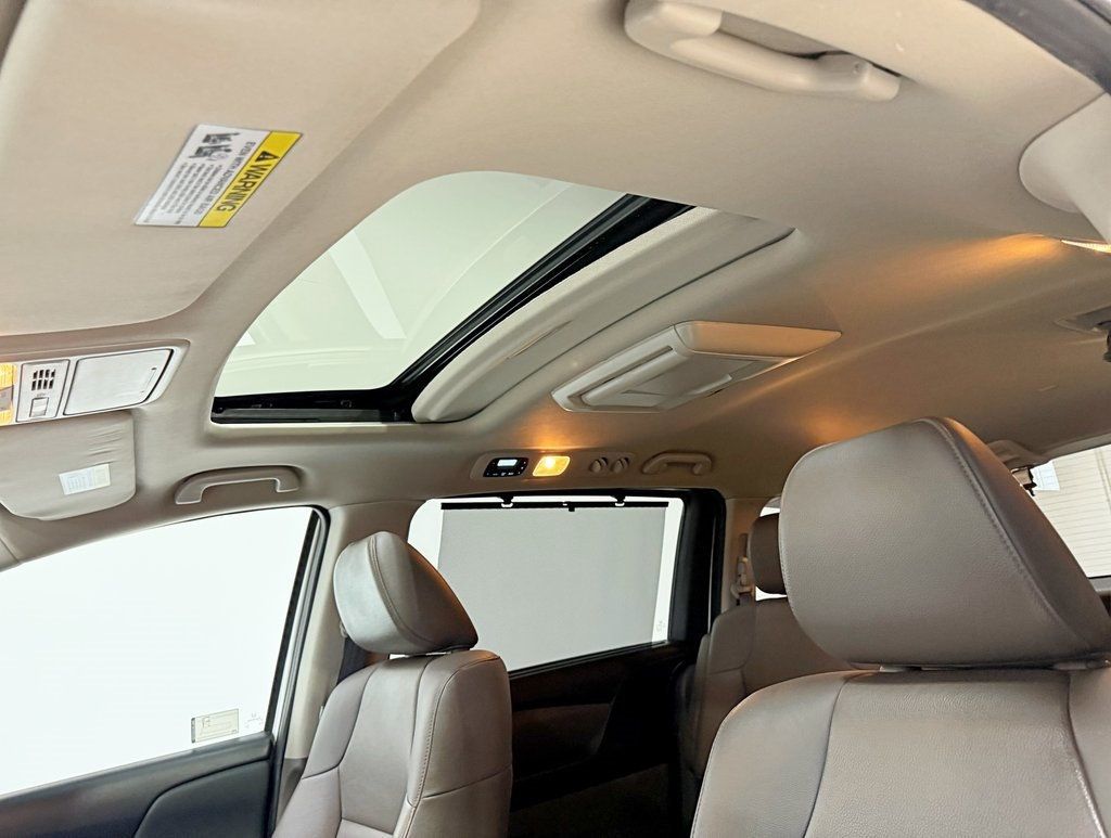 2017 Honda Odyssey  - 22961609 - 34