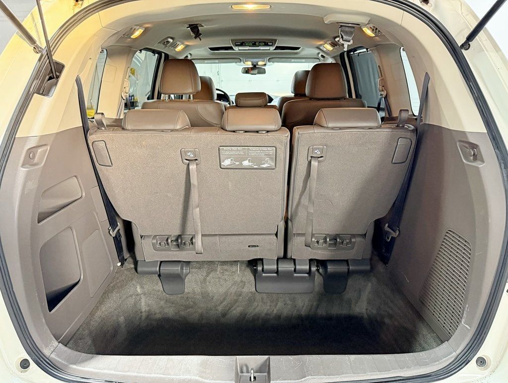 2017 Honda Odyssey  - 22961609 - 44
