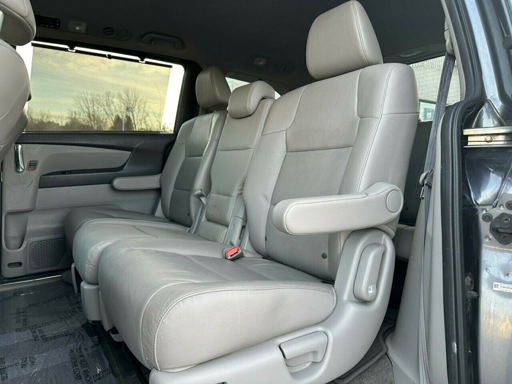 2017 Honda Odyssey EX-L Automatic - 22268108 - 21