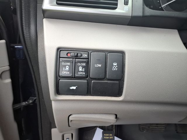 2017 Honda Odyssey EX-L w/DVD Res Minivan 4D - 23002315 - 12