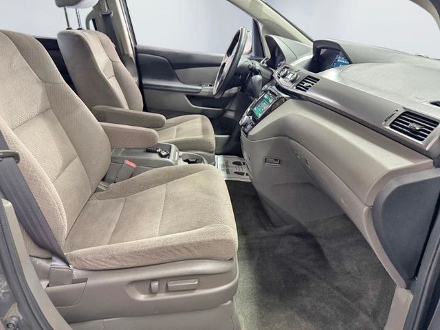 2017 Honda Odyssey SE Automatic - 23055211 - 16