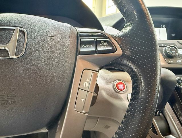 2017 Honda Odyssey Touring - 22961609 - 11