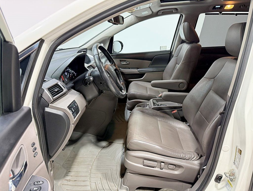 2017 Honda Odyssey Touring - 22961609 - 29