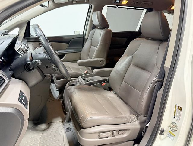 2017 Honda Odyssey Touring - 22961609 - 30