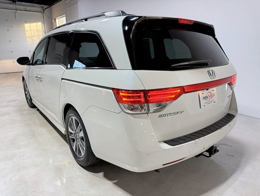 2017 Honda Odyssey Touring - 22961609 - 4