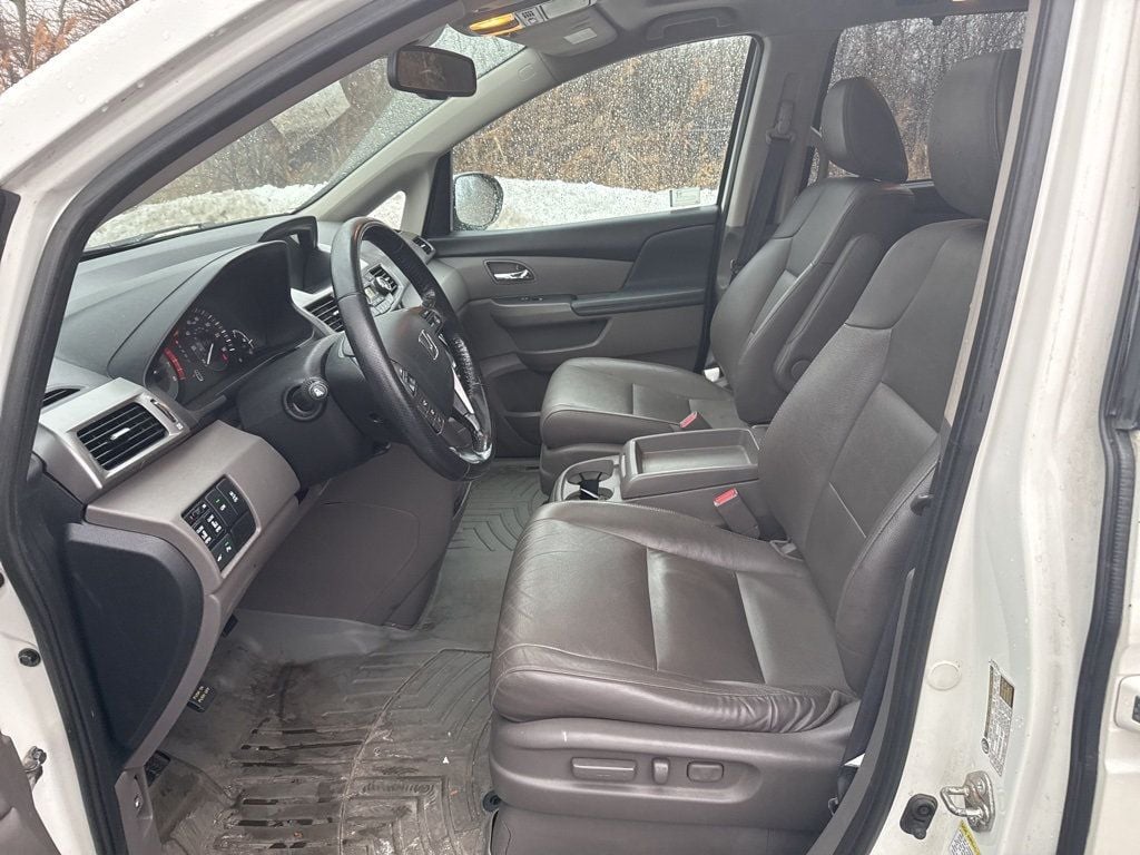 2017 Honda Odyssey Touring Automatic - 22961609 - 8