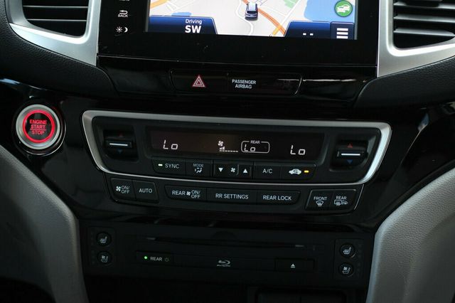 2017 Honda Pilot AWD ELITE LOADED W/ NAVIGATION, REAR DVD, MOONROOF, LEATHER - 23038188 - 17