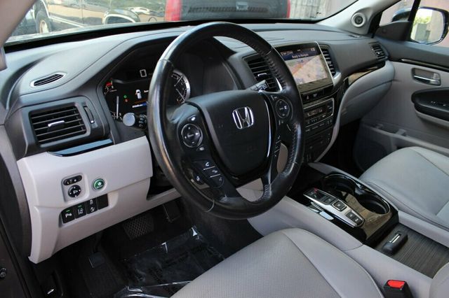 2017 Honda Pilot AWD ELITE LOADED W/ NAVIGATION, REAR DVD, MOONROOF, LEATHER - 23038188 - 26