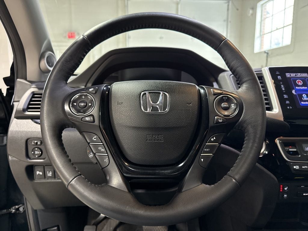 2017 Honda Pilot Elite AWD - 22995076 - 10