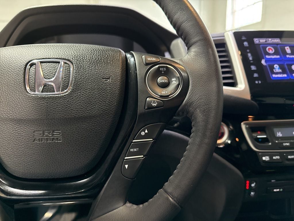 2017 Honda Pilot Elite AWD - 22995076 - 11