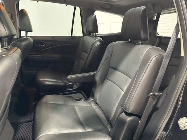2017 Honda Pilot Elite AWD - 22995076 - 32