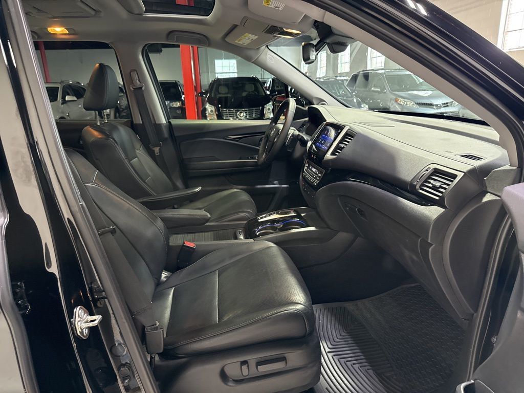 2017 Honda Pilot Elite AWD - 22995076 - 49