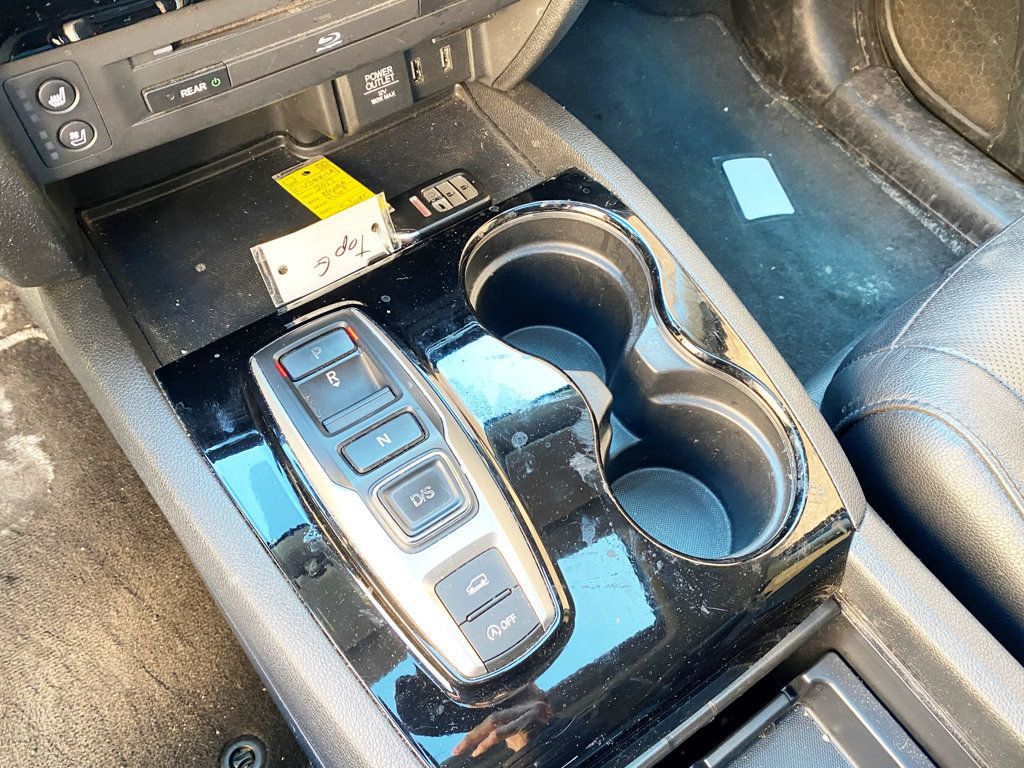 2017 Honda Pilot Elite AWD - 23000108 - 11