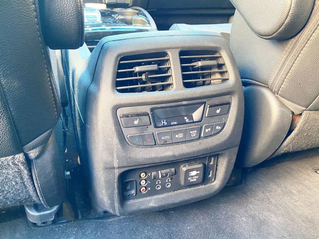 2017 Honda Pilot Elite AWD - 23000108 - 16