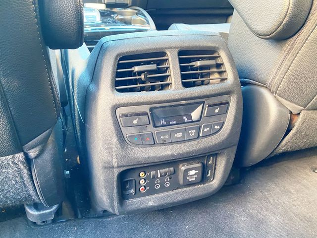 2017 Honda Pilot Elite AWD - 23000108 - 16