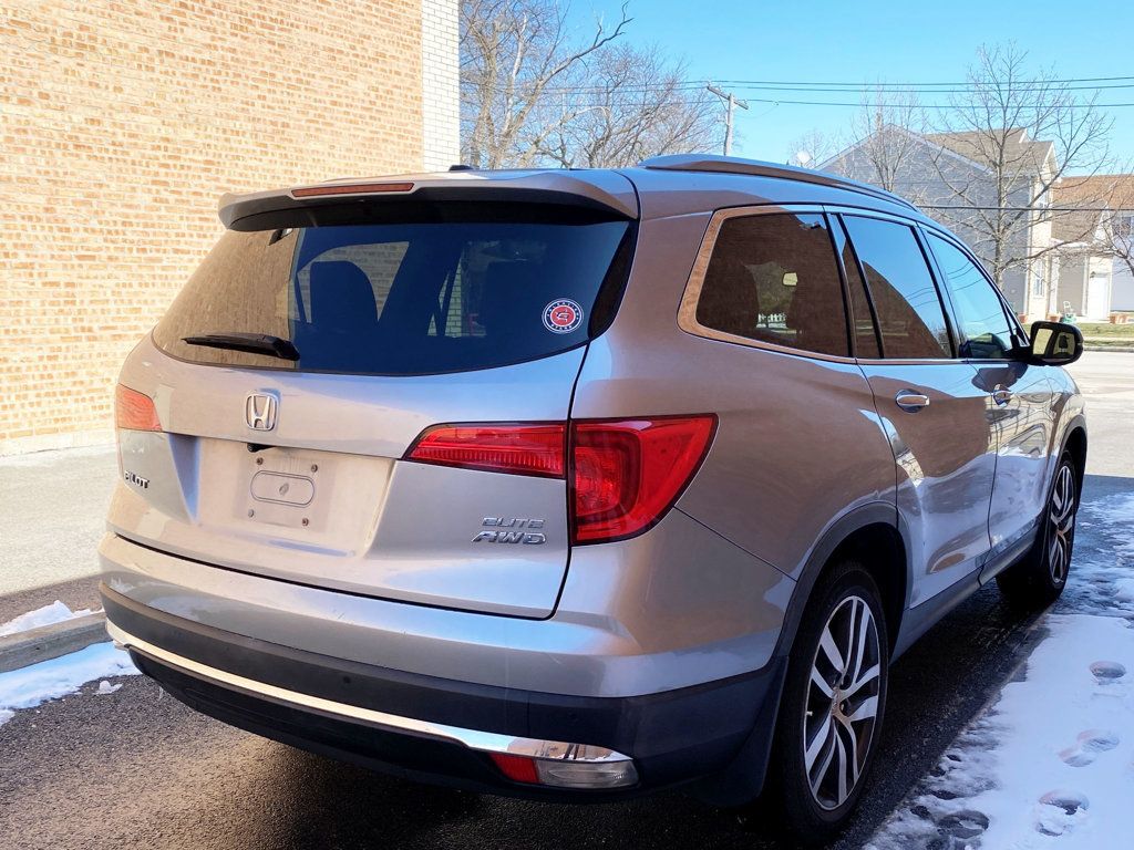 2017 Honda Pilot Elite AWD - 23000108 - 2