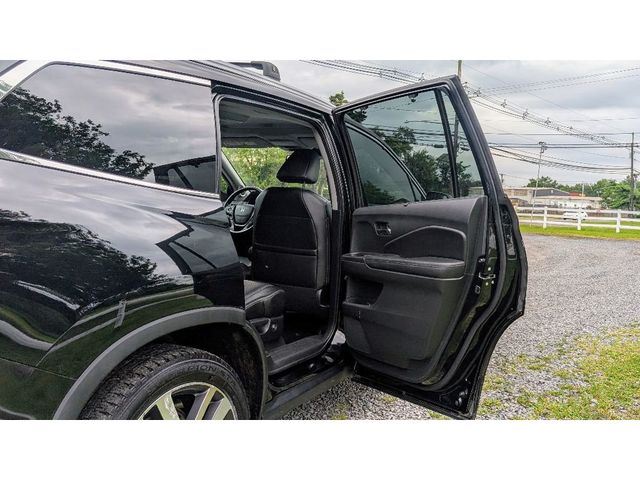 2017 Honda Pilot Elite AWD - 22895192 - 11
