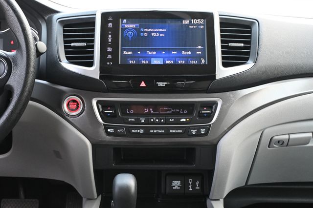 2017 Honda Pilot EX - 23010979 - 9