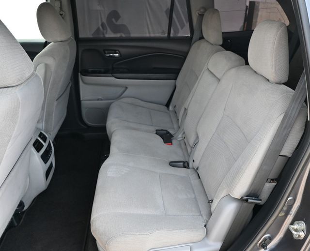 2017 Honda Pilot EX - 23010979 - 12