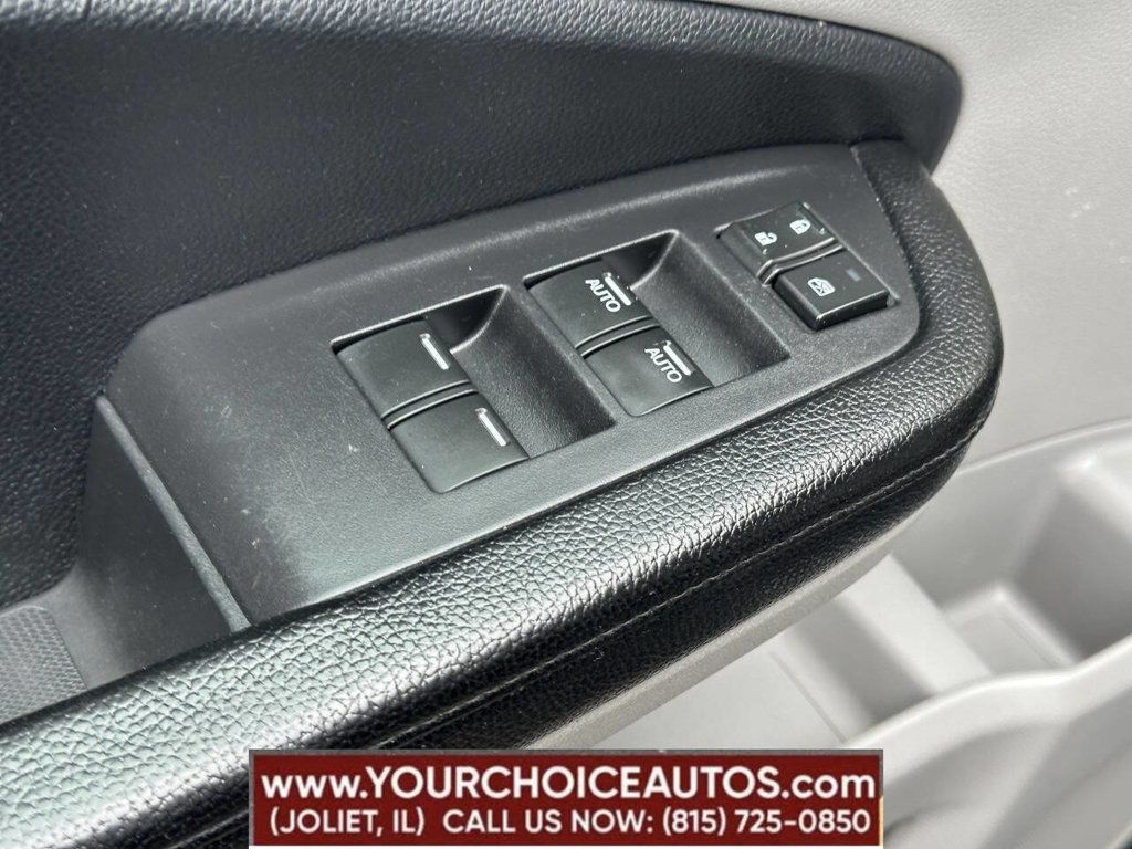 2017 Honda Pilot EX AWD - 22839621 - 14