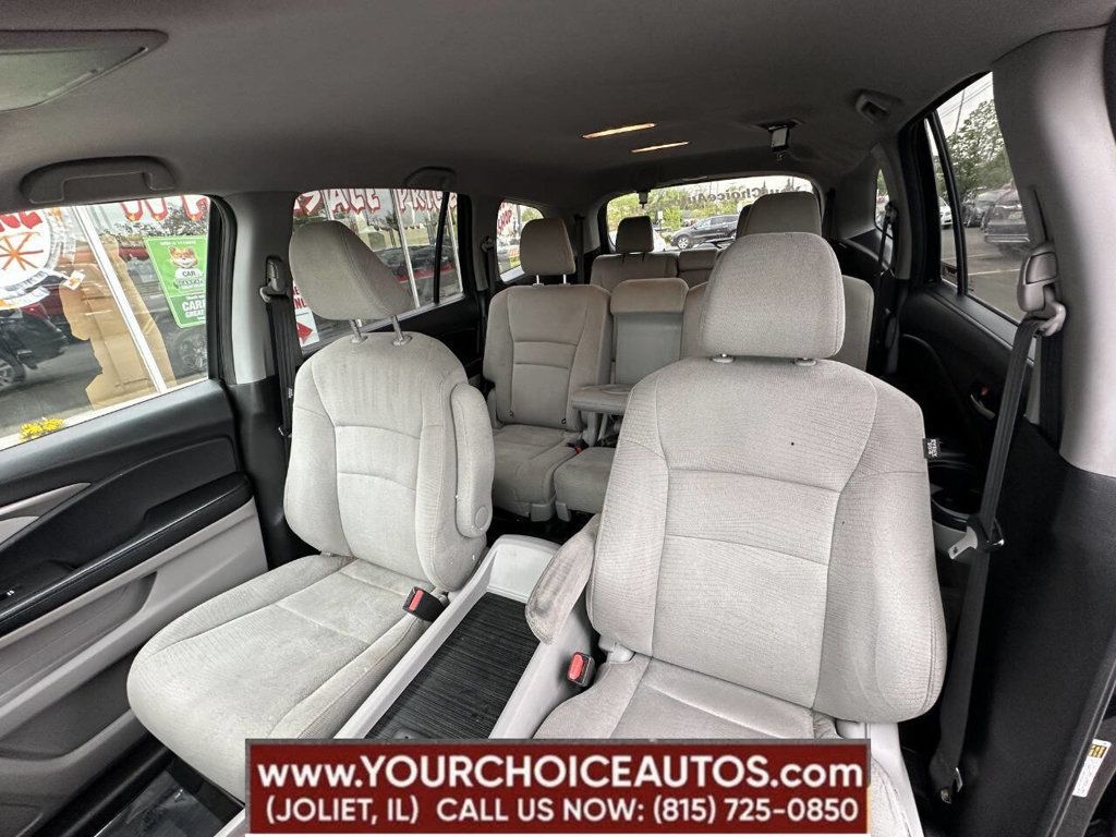 2017 Honda Pilot EX AWD - 22839621 - 18