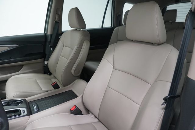 2017 Honda Pilot EX-L 2WD - 23009979 - 10