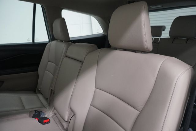2017 Honda Pilot EX-L 2WD - 23009979 - 12